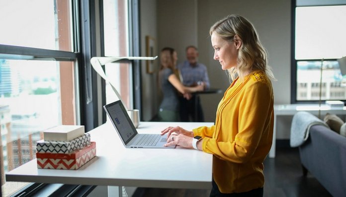 thestandingdesk-14HEl32_X2U-unsplash-scaled